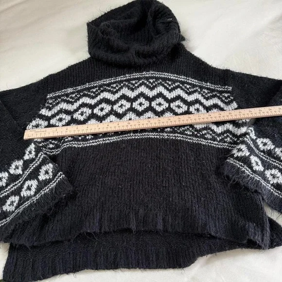 Boho sweater pink republic medium black knit fair isle sweater cozy - Picture 2 of 6